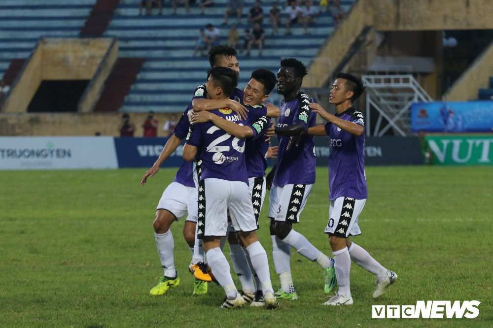 CLB Ha Noi Nam Dinh (5) 3