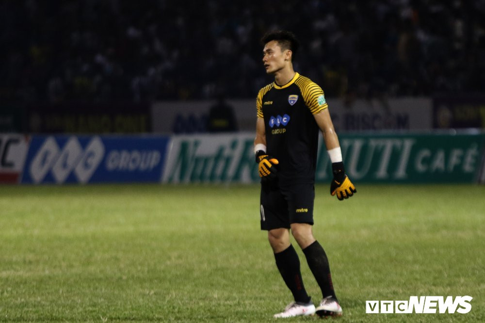 FLC Thanh Hoa HAGL Bui Tien Dung (98) 12