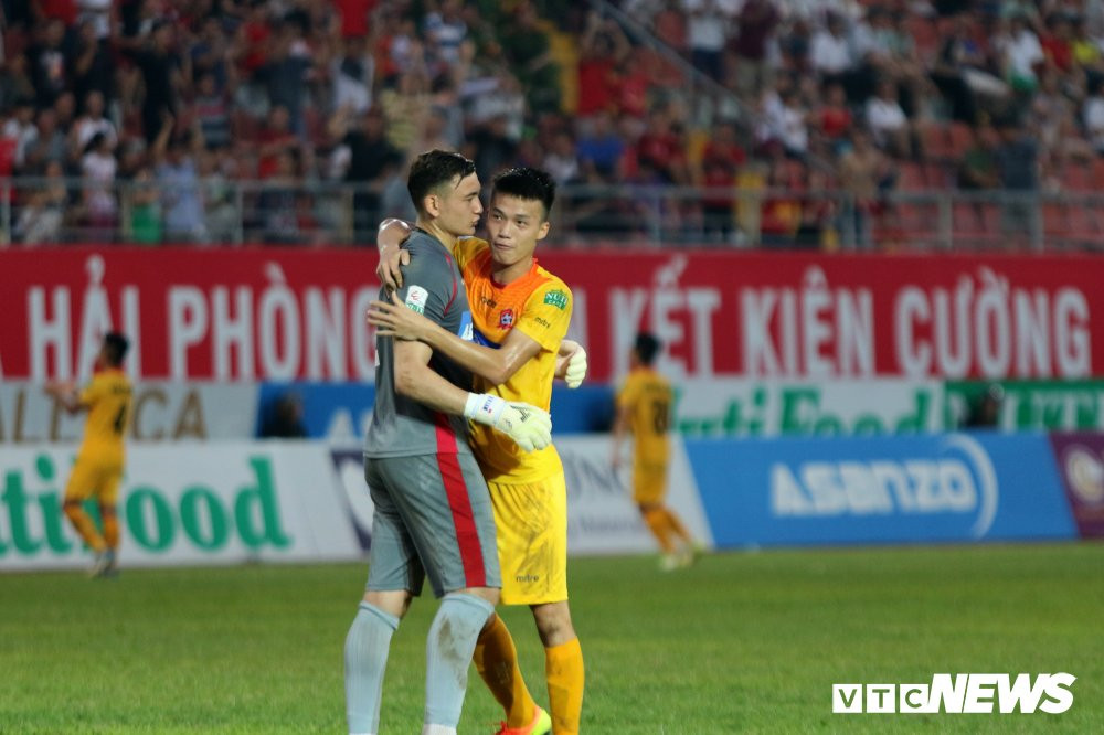 Dang Van Lam (12) 14