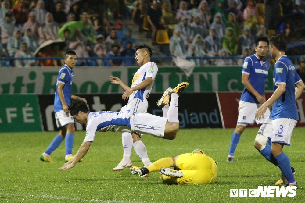 Than Quang Ninh HAGL (21) 9