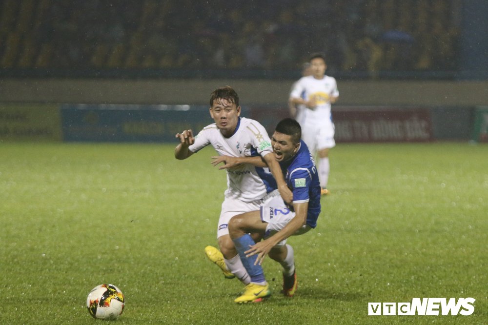 Than Quang Ninh HAGL (50) 15