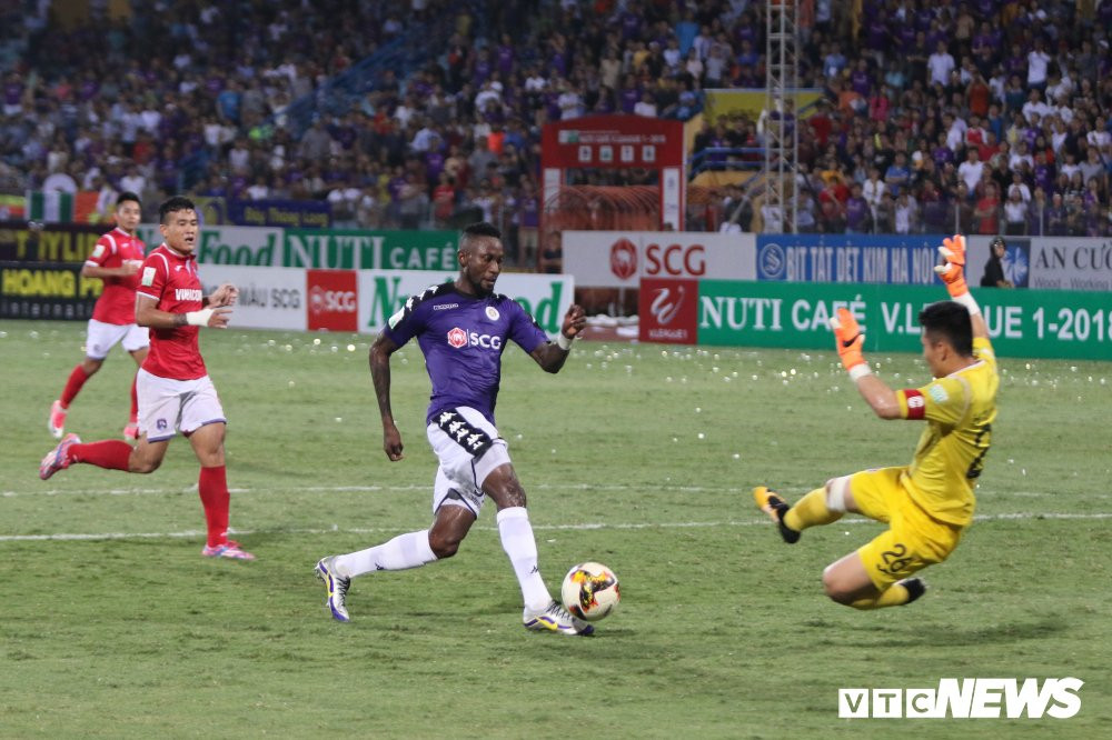 CLB Ha Noi Than Quang Ninh (14) 13