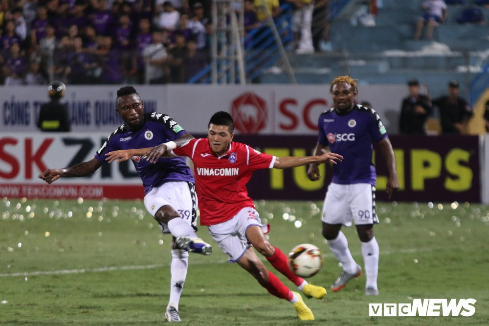 CLB Ha Noi Than Quang Ninh (5) 3