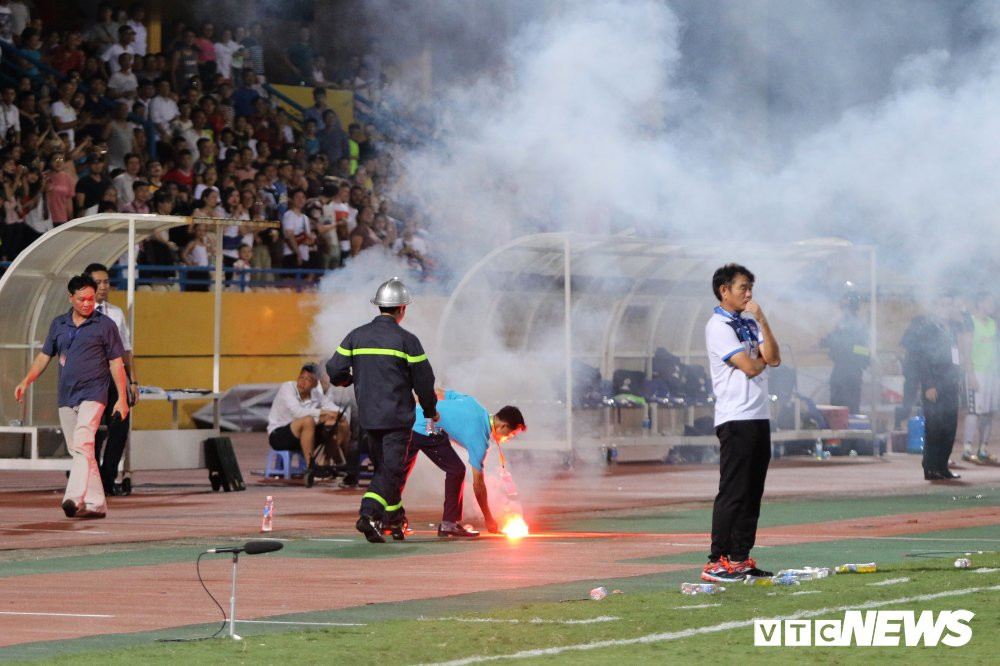 CLB Ha Noi Than Quang Ninh (8) 7