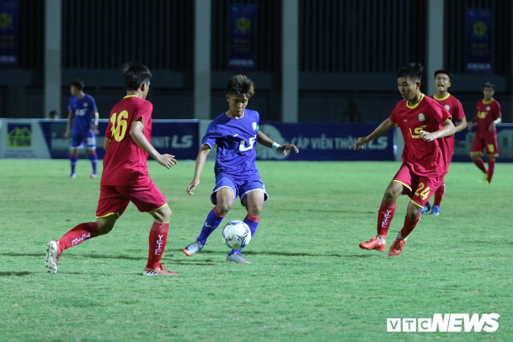 U17 (32) 13