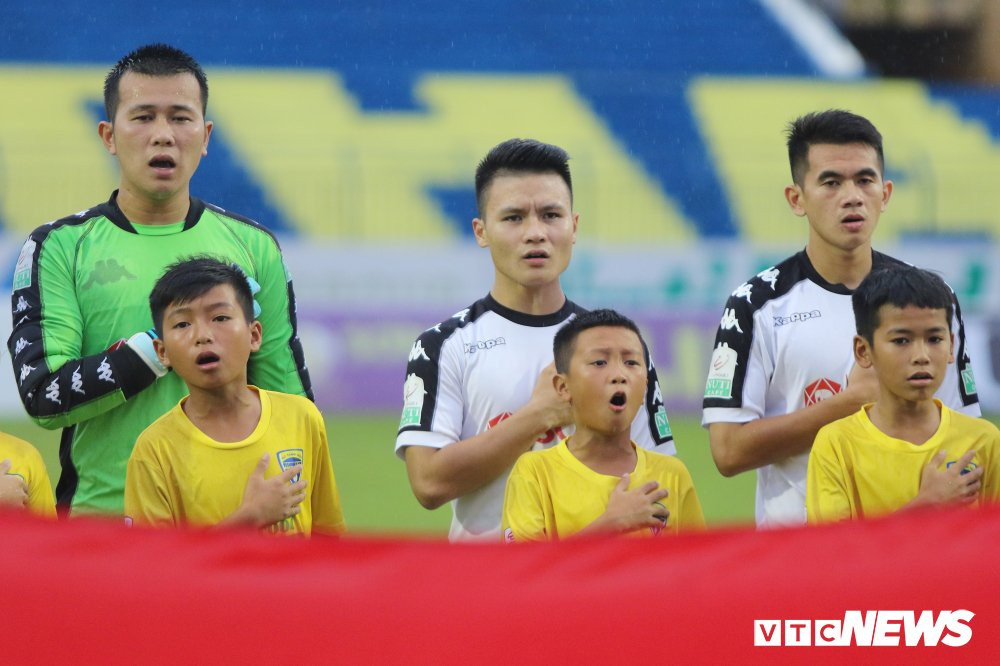 Van Cong Quang Hai Van Kien 23