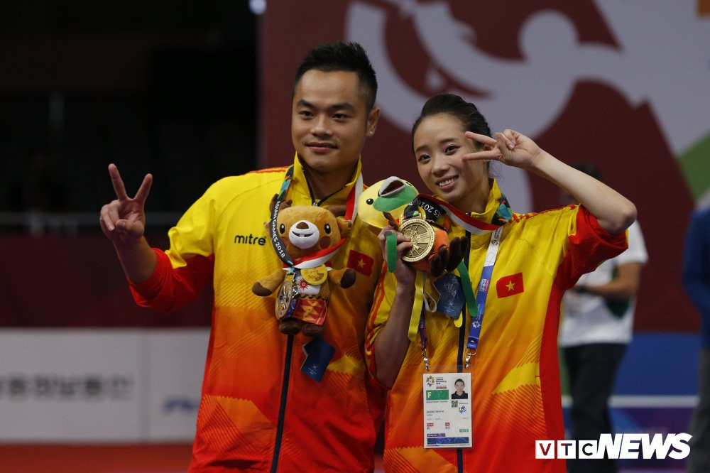 DUONG THUY VI PHAM QUOC KHANH