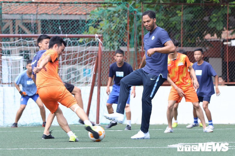 hang tram em nho ha noi chiem nguong cup ngoai hang anh cung sao man city (8) 7
