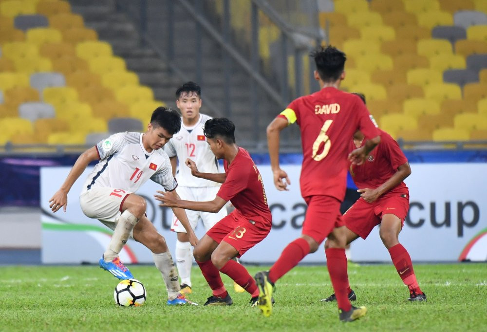 truc tiep u16 viet nam vs u16 iran (2)