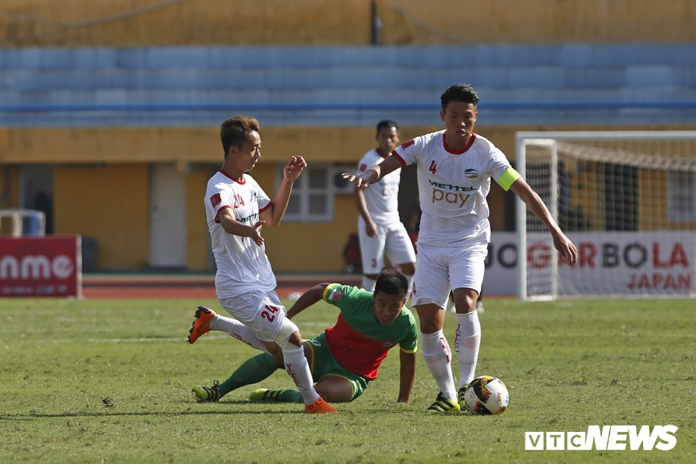 Bui Tien Dung toa sang trong ngay hau due the cong len v-league (7)