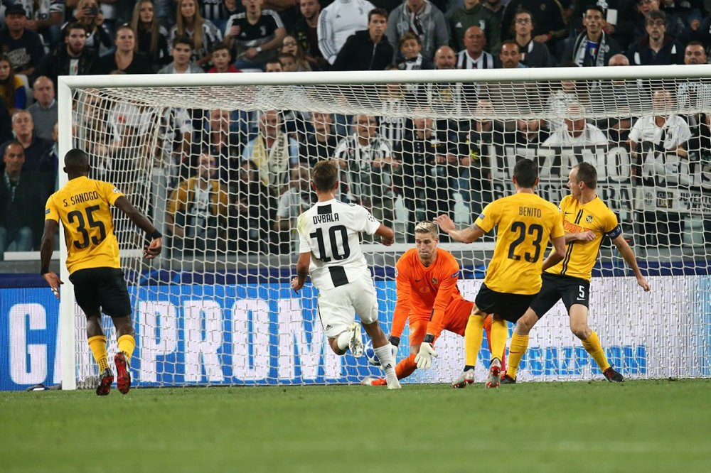 juventus khong can ronaldo van thang lon chiem ngoi dau cua mu (1) 3