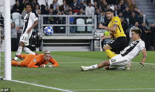 juventus khong can ronaldo van thang lon chiem ngoi dau cua mu (4) 3