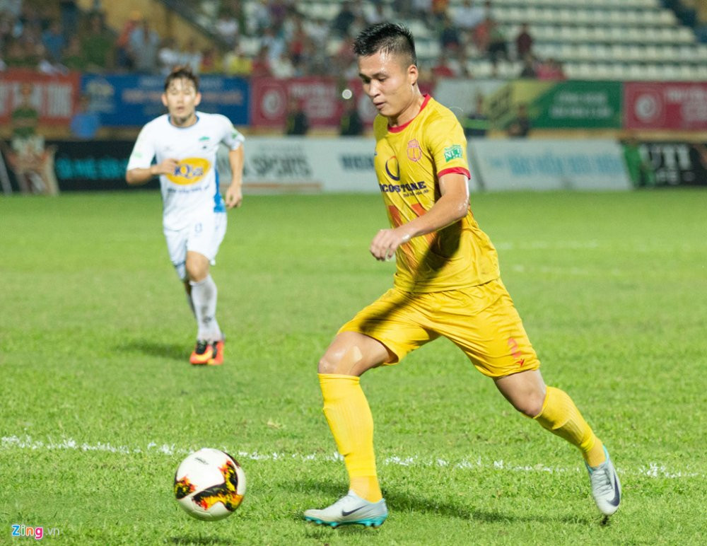 dinh viet tu canh chim la doi tuyen viet nam