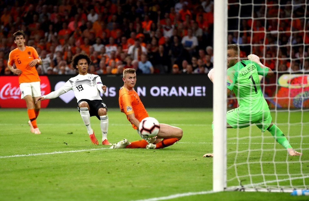 thua tham ha lan tuyen duc co nguy co bi gat khoi nhom ong lon chau au 3