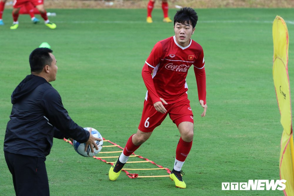 tuyen viet nam deo du tap chay cang minh tap the luc (13) 9