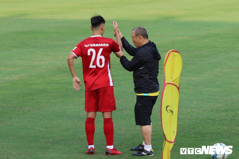 tuyen viet nam deo du tap chay cang minh tap the luc (9) 7