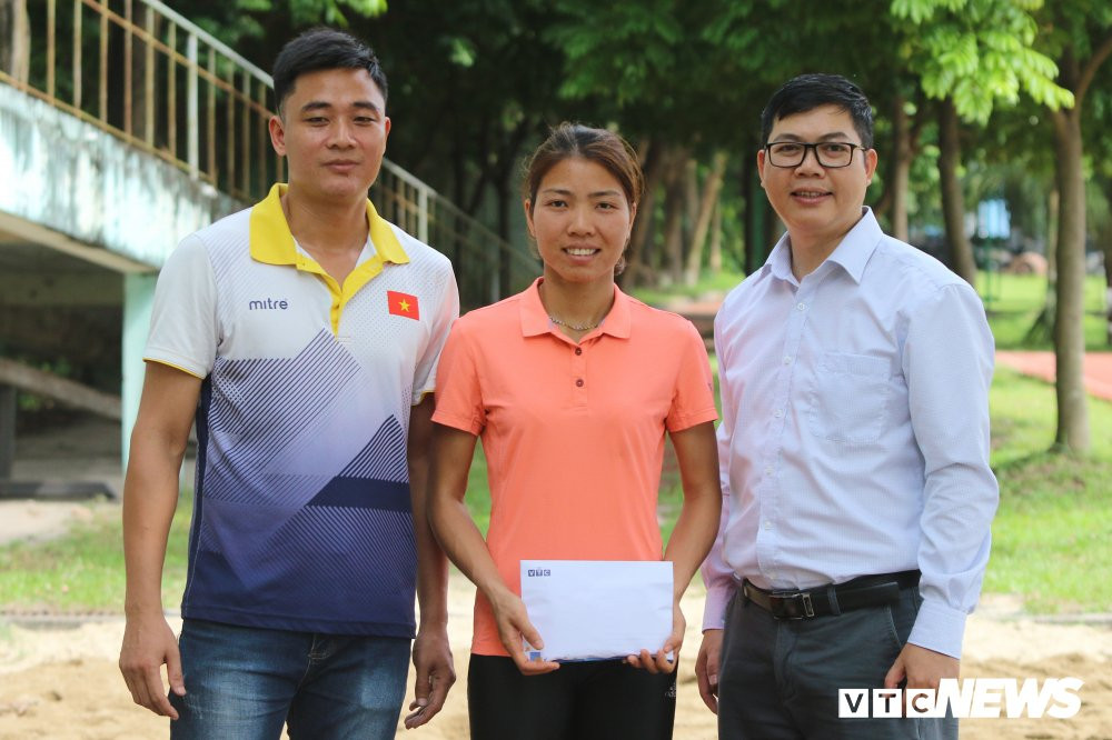 VTC trao thuong nha vo dich asiad bui thi thu thao 100 trieu dong (6) 5