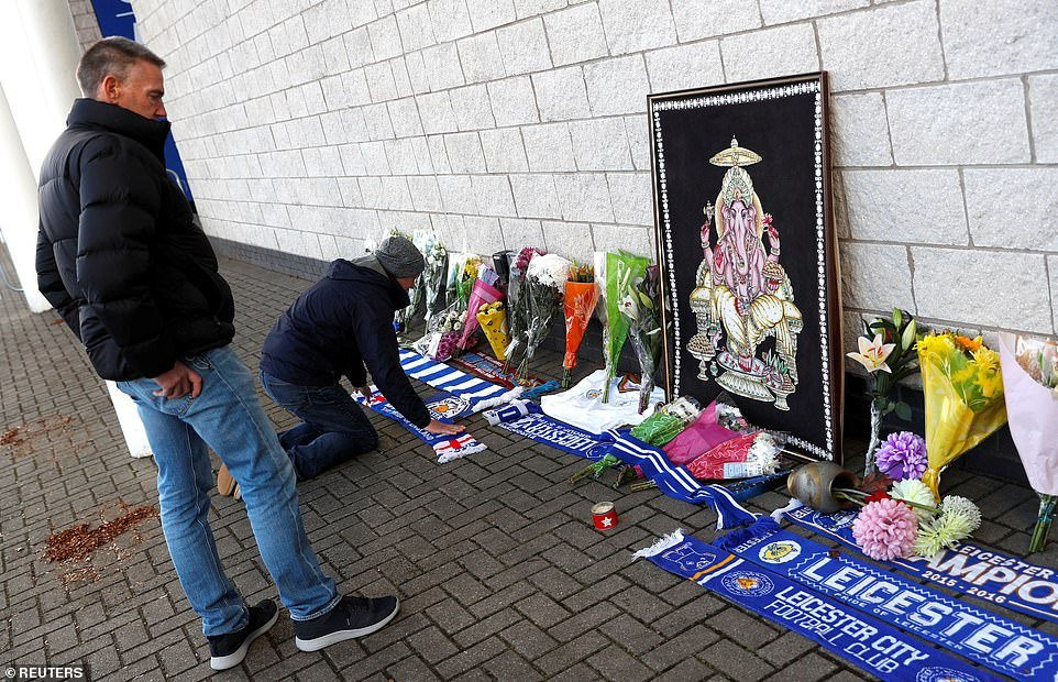 cdv leicester om nhau khoc thuong ty phu thai lan chet trong tham kich truc thang roi (6) 5