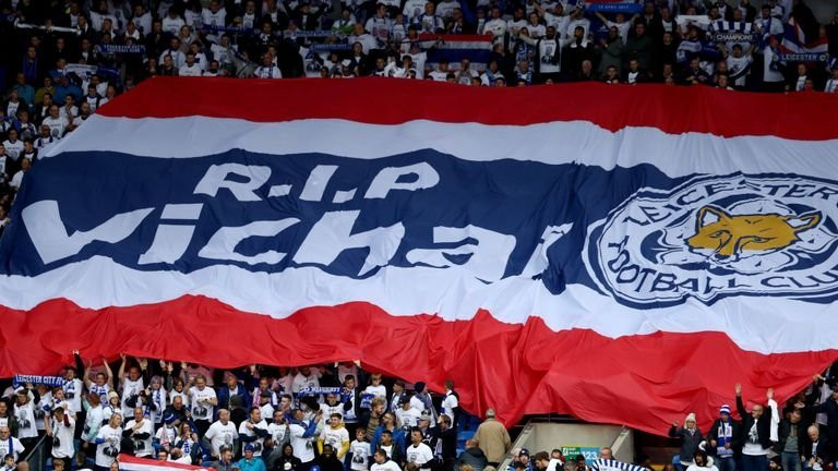 doi tuyen thai lan tuong niem co chu tich leicester city o aff cup