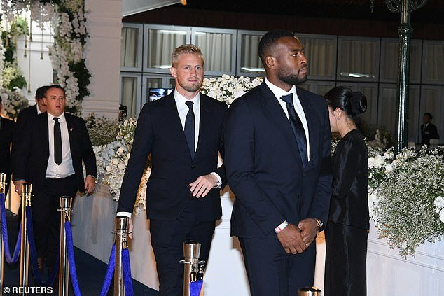 cau thu leicester vuot ngan dam sang thai lan tien dua ong chu qua co (8) 7