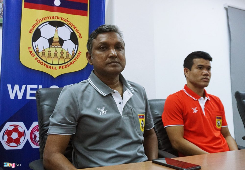 doi thu cua tuyen viet nam chi co 5 cau thu chuyen nghiep