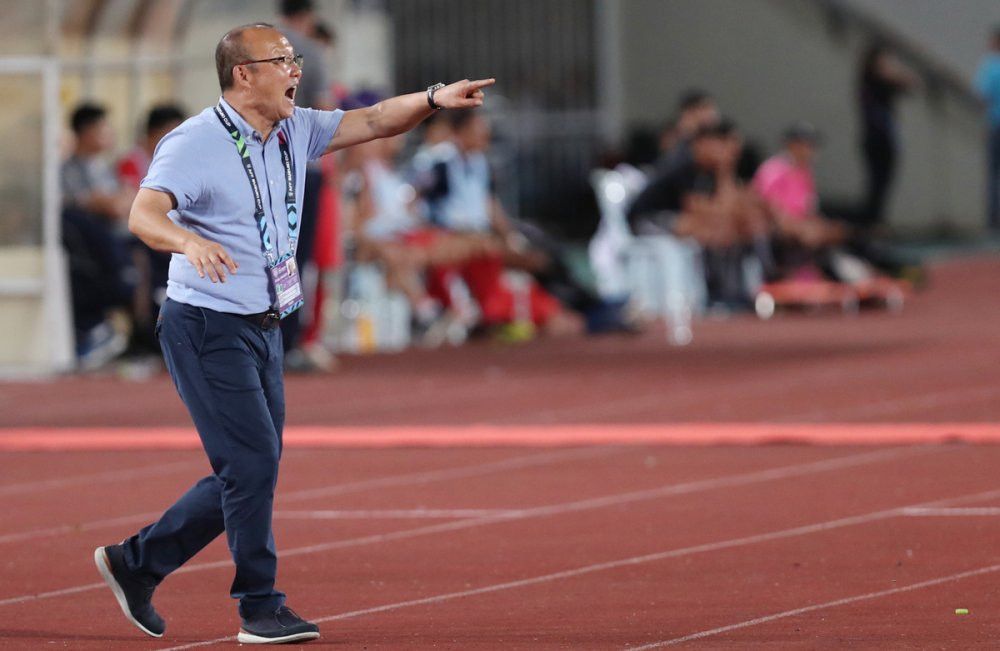 hlv park hang seo noi gian voi trong tai (6) 5