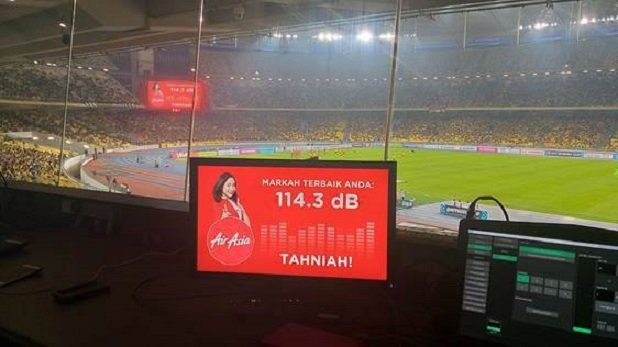 danh bai singapore hlv sven-goran eriksson tu tin dua philippines vao ban ket 3