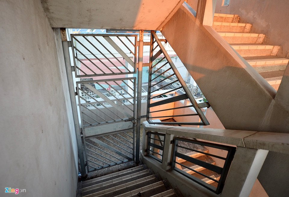 hang rao thep gai san sang bao ve hon 2 ngan cdv viet nam tren san myanmar (7) 7