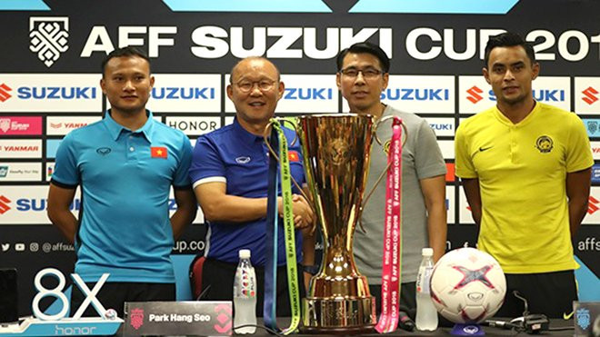 tiet lo hlv malaysia la nguoi mot nha voi hlv park hang seo (1)