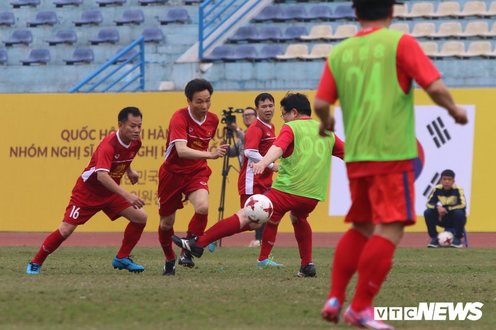pho thu tuong vu duc dam huu nghi viet han (17) 11