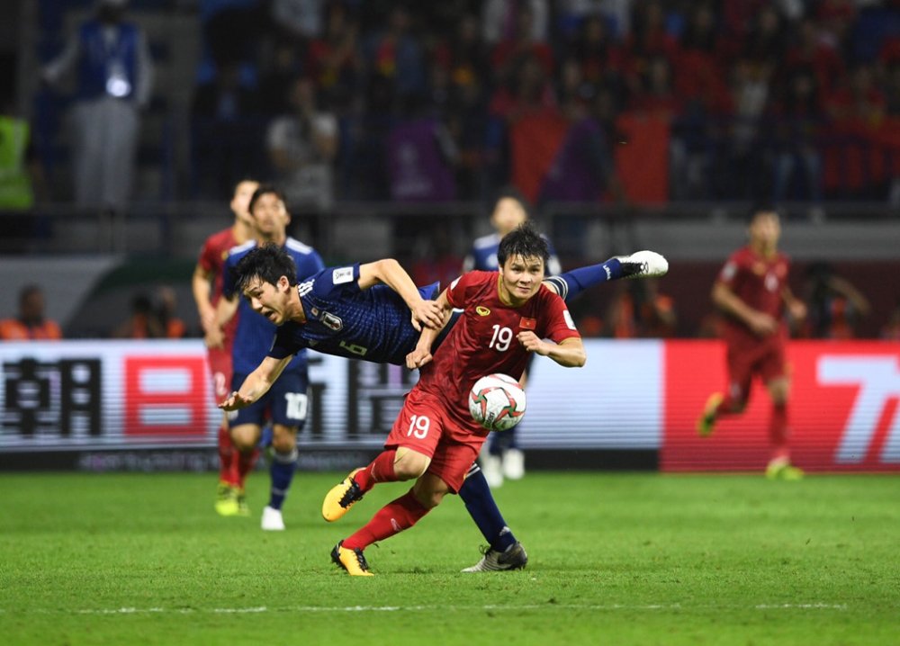 quang hai viet nam vs nhat ban 3