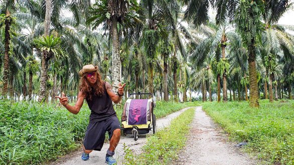 nguoi viet dau tien chay bo den singapore 6