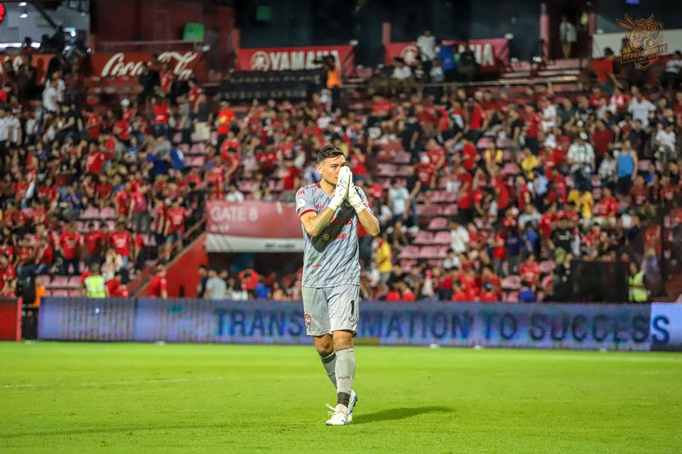 Dang Van Lam Muangthong (3)