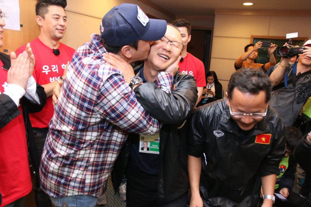 ahn jung-hwan park hang seo (1)