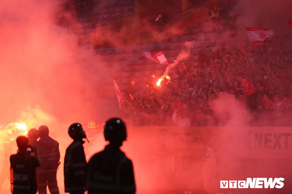 cau dinh ruc lua duoi mua phao sang mua the phat (7) 5