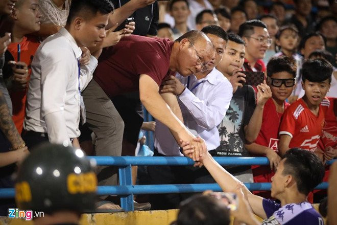 hlv park hang seo moi thanh luong tro lai tuyen viet nam