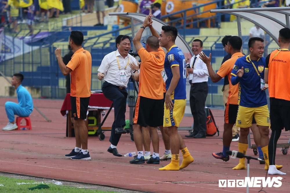 thanh hoa ha noi v-league