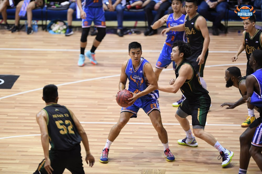 Hinh anh thi dau cua Hanoi Buffaloes tran 1_6 - 3 3