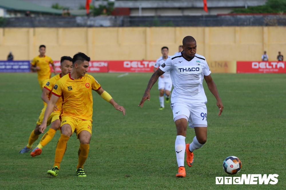 van toan felipe martin hagl thanh hoa (1)