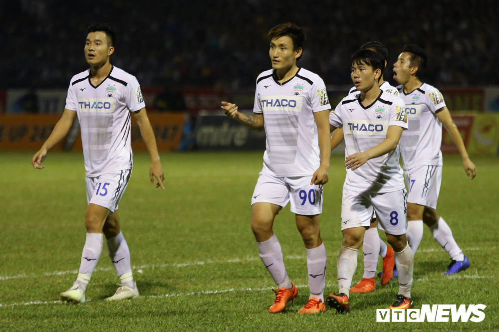 van toan felipe martin hagl thanh hoa (8) 8