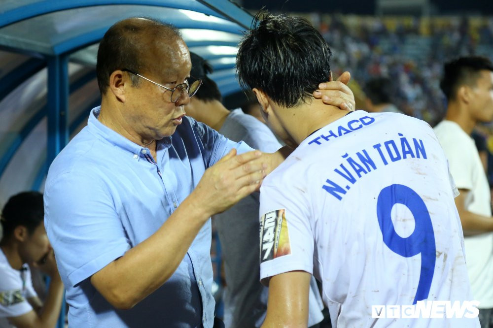 van toan nam dinh hagl v-league (11) 12