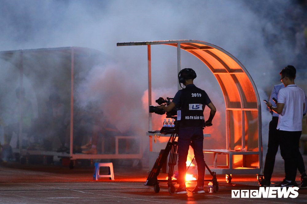 phao sang ha noi fc nam dinh (7) 6