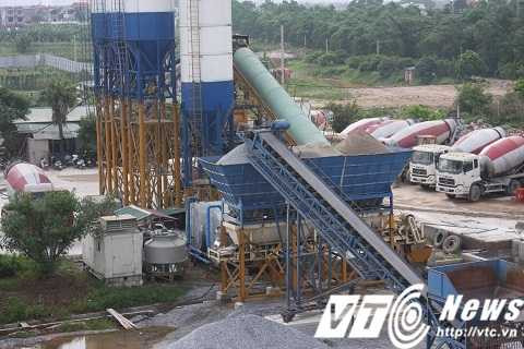 hai-tram-tron-be-tong-dai-nao-chan-cau-nghin-ty-huyen-dong-anh-dun-day-trach-nhiem-dan-cau-cuu-chu-tich-ha-noi-2_GF