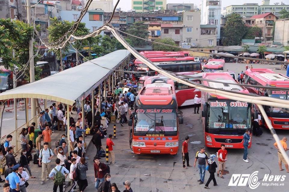 Hinh anh ket xe 30/4 18