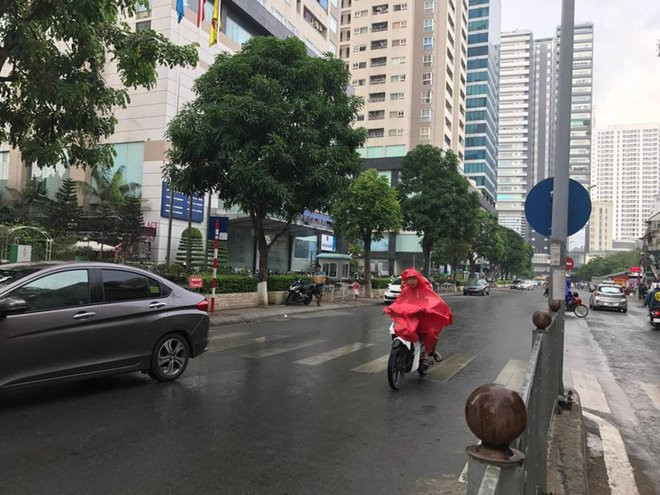 photo-1-1496728452997