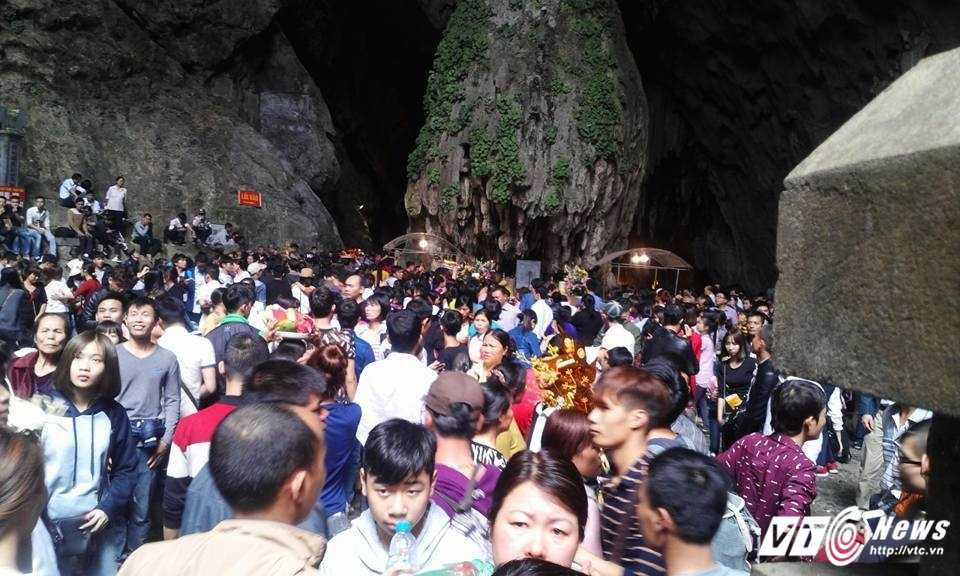 16473365_902705183205972_