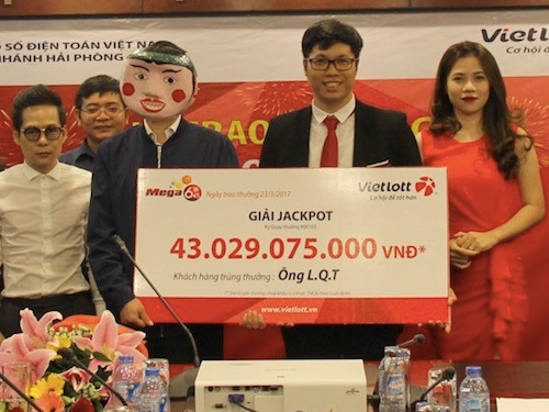 1490263586-14902634505627