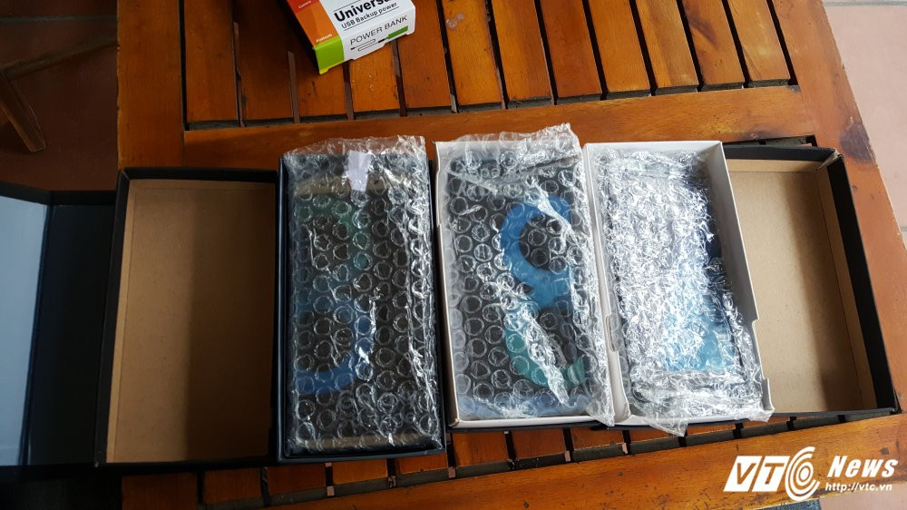 Hinh anh Vua moi ra mat, Samsung S8 da co hang nhai gia 3,8 trieu dong