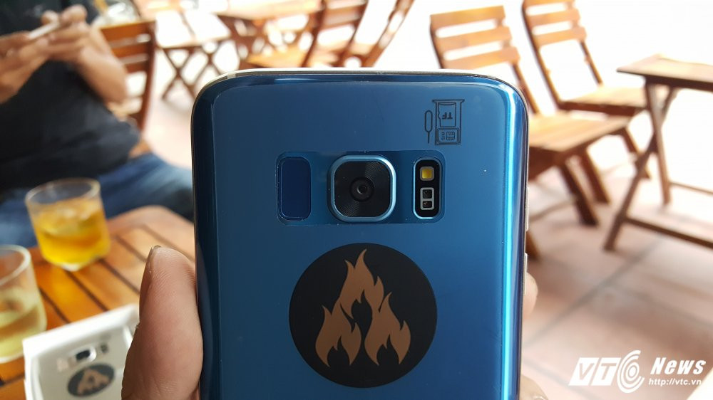 Hinh anh Vua moi ra mat, Samsung S8 da co hang nhai gia 3,8 trieu dong 15