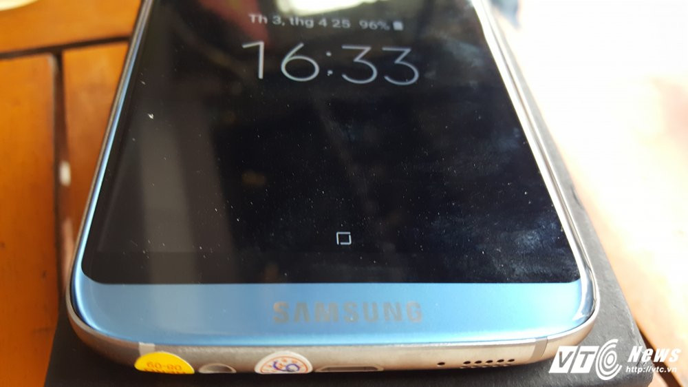 Hinh anh Vua moi ra mat, Samsung S8 da co hang nhai gia 3,8 trieu dong 7